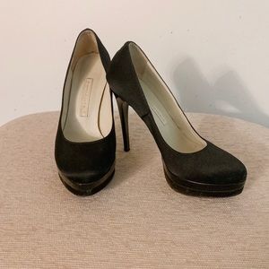 Black Décolleté